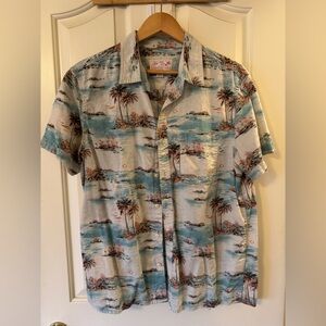 American Eagle Button Down Short Sleeve “Hawaiian” Shirt